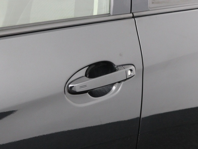 Toyota Verso-S - 1.3 VVT-i Dynamic