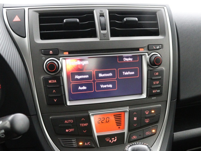 Toyota Verso-S - 1.3 VVT-i Dynamic