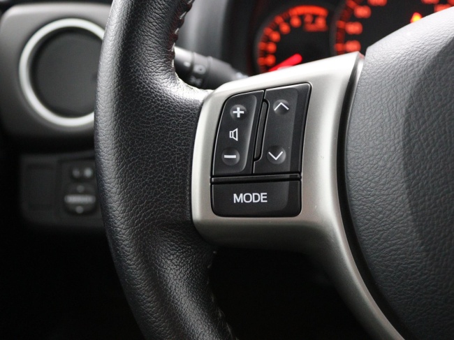 Toyota Yaris - 1.3 VVT-i Aspiration