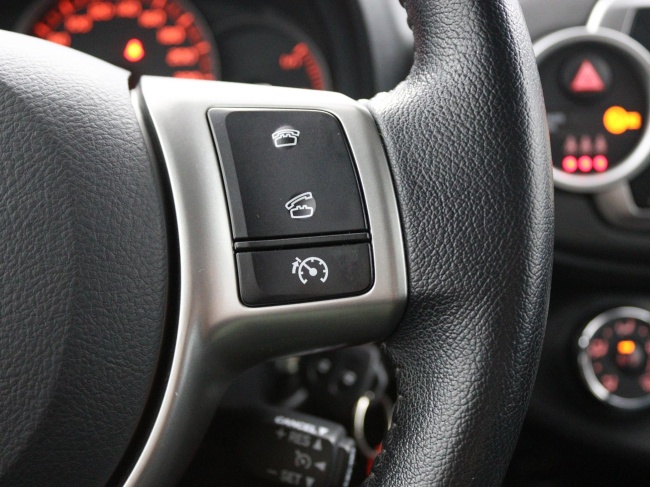 Toyota Yaris - 1.3 VVT-i Aspiration