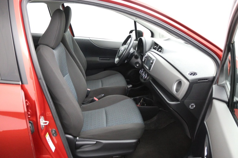 Toyota Yaris - 1.3 VVT-i Aspiration 22