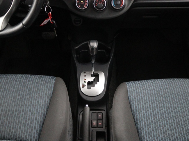 Toyota Yaris - 1.3 VVT-i Aspiration