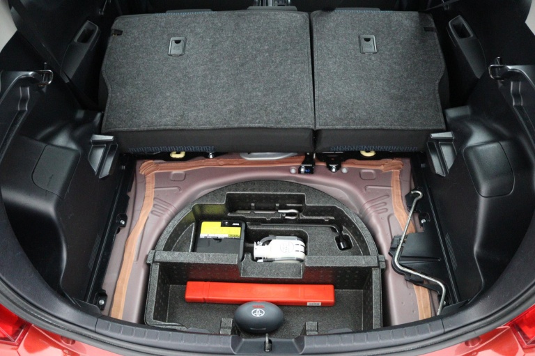 Toyota Yaris - 1.3 VVT-i Aspiration 33