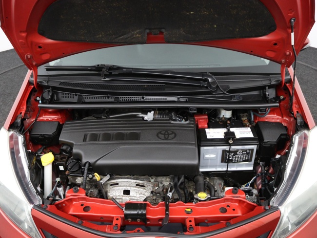 Toyota Yaris - 1.3 VVT-i Aspiration