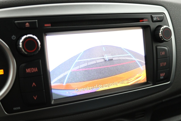 Toyota Yaris - 1.3 VVT-i Aspiration 9