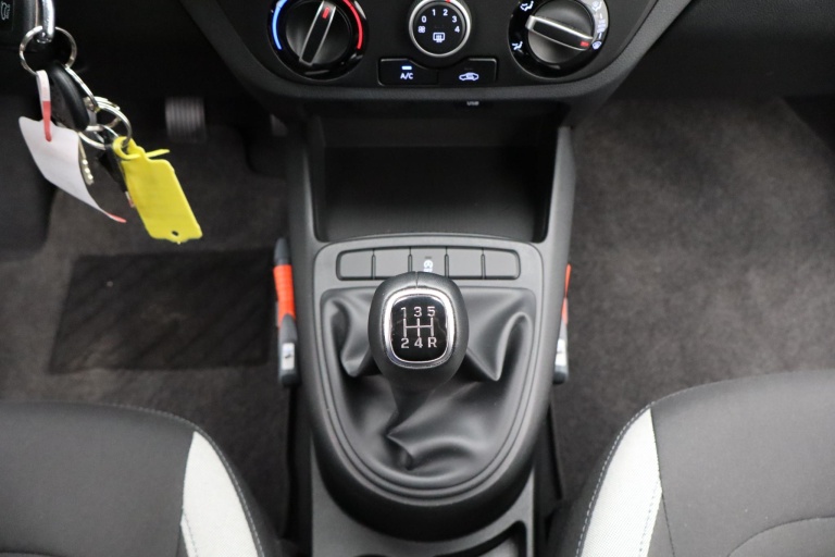 Hyundai i10 - 1.0 Comfort Smart 10