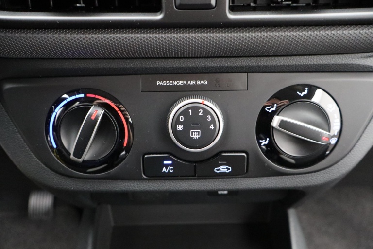 Hyundai i10 - 1.0 Comfort Smart 19