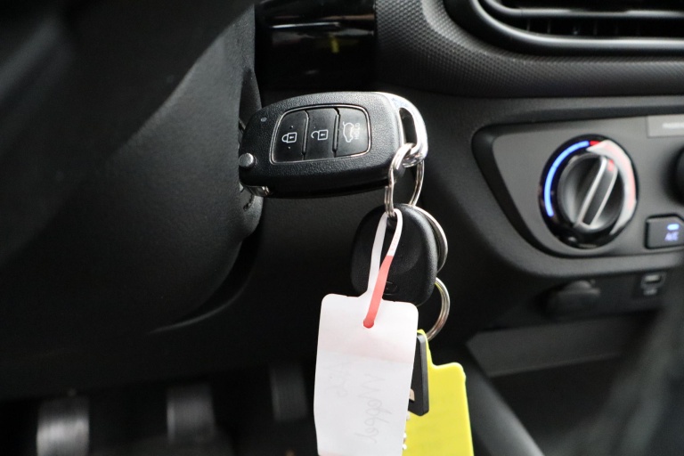 Hyundai i10 - 1.0 Comfort Smart 23