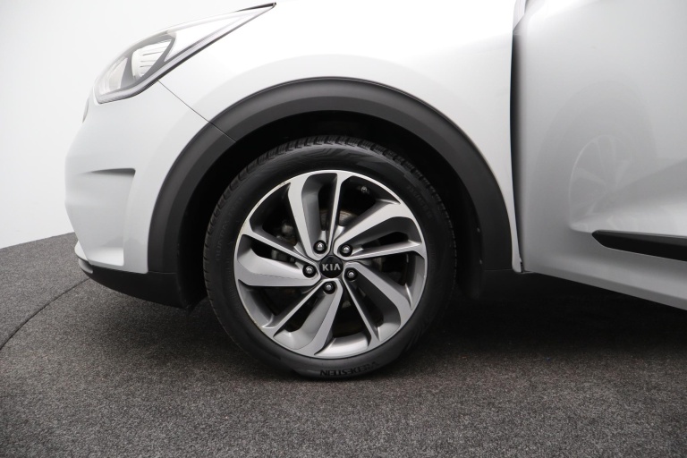 Kia Niro - 1.6 GDi Hybrid ExecutiveLine 16