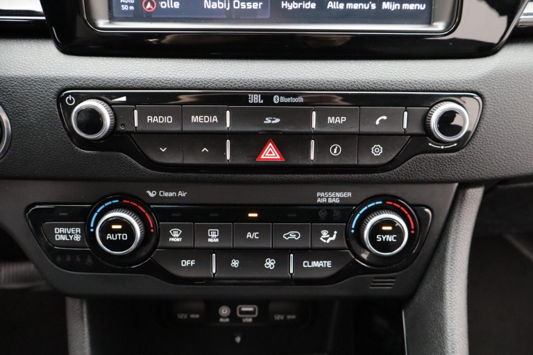 Kia Niro - 1.6 GDi Hybrid ExecutiveLine 18