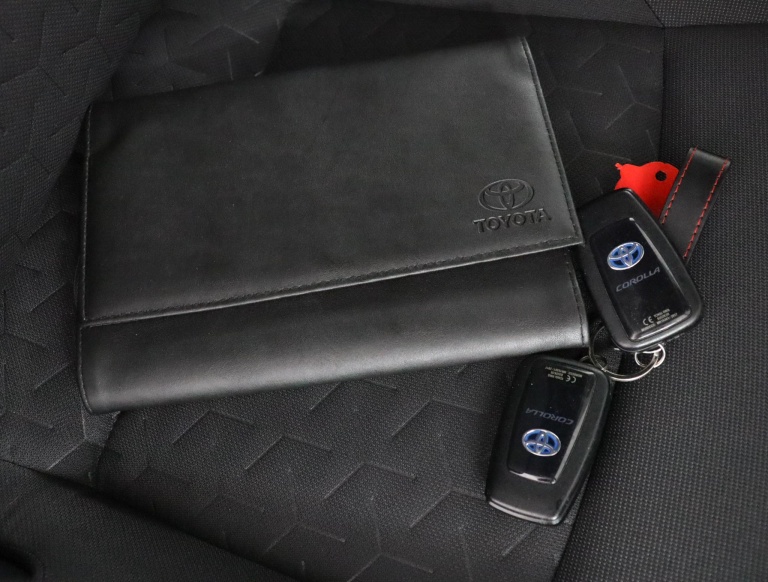 Toyota Corolla Touring Sports - 1.8 Hybrid Active 11