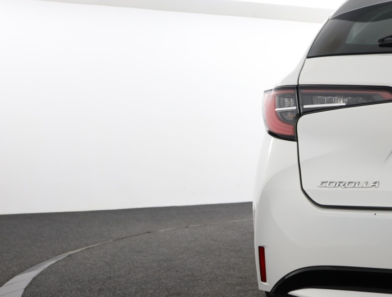 Toyota Corolla Touring Sports - 1.8 Hybrid Active 37