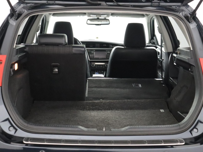 Toyota Auris - 1.8 Hybrid Lease Pro