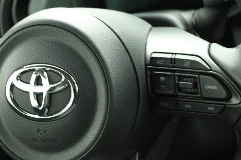 Toyota Yaris - 1.5 VVT-i Dynamic 21