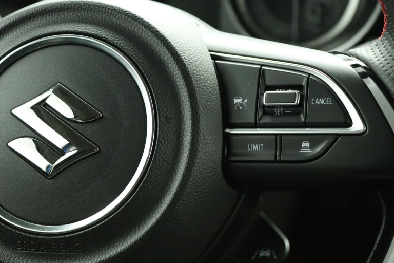 Suzuki Swift - 1.4 Sport Smart Hybrid 21