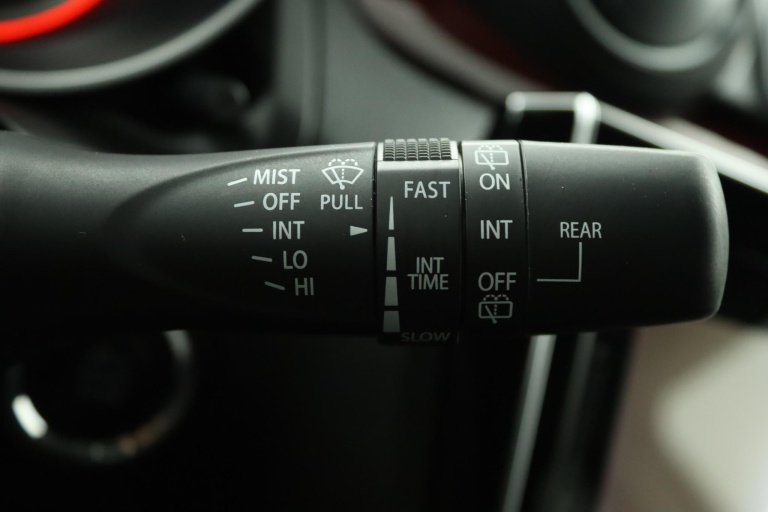 Suzuki Swift - 1.4 Sport Smart Hybrid 32