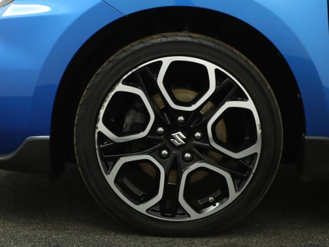 Suzuki Swift - 1.4 Sport Smart Hybrid