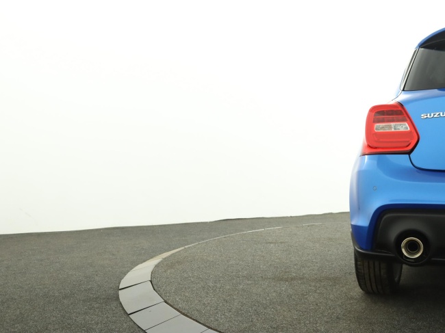 Suzuki Swift - 1.4 Sport Smart Hybrid