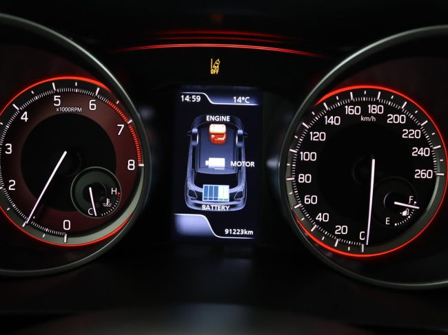 Suzuki Swift - 1.4 Sport Smart Hybrid