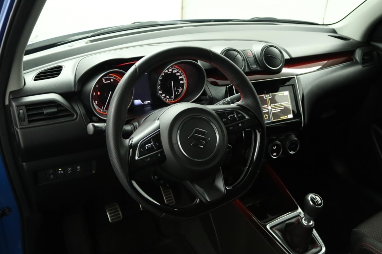 Suzuki Swift - 1.4 Sport Smart Hybrid 63