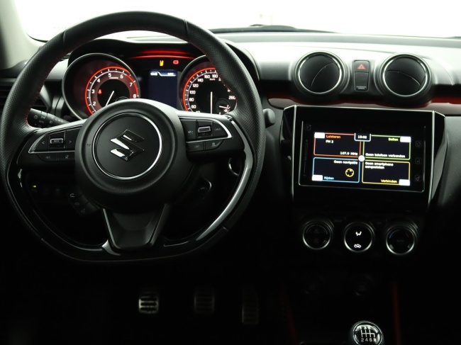 Suzuki Swift - 1.4 Sport Smart Hybrid