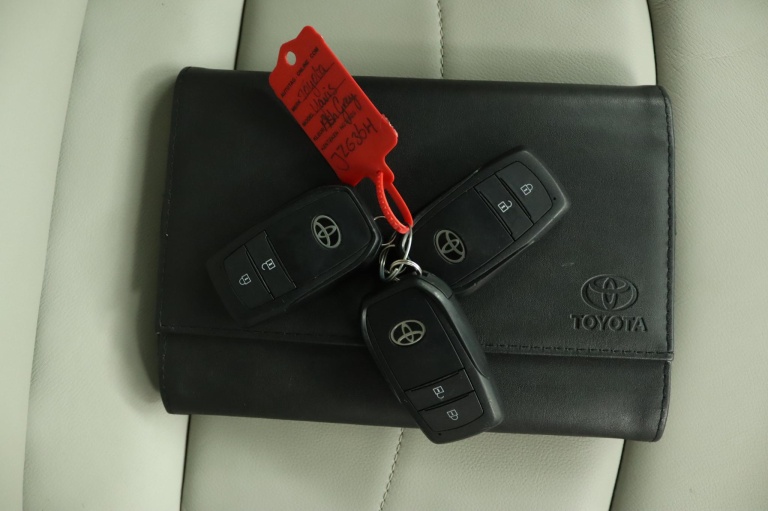 Toyota Yaris - 1.5 Hybrid Launch Edition 11