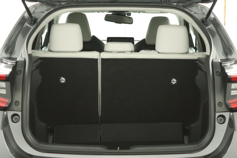 Toyota Yaris - 1.5 Hybrid Launch Edition 24