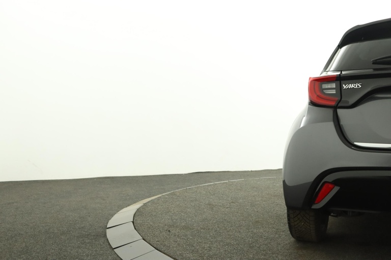 Toyota Yaris - 1.5 Hybrid Launch Edition 39