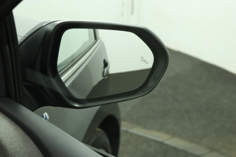 Toyota Yaris - 1.5 Hybrid Launch Edition 41