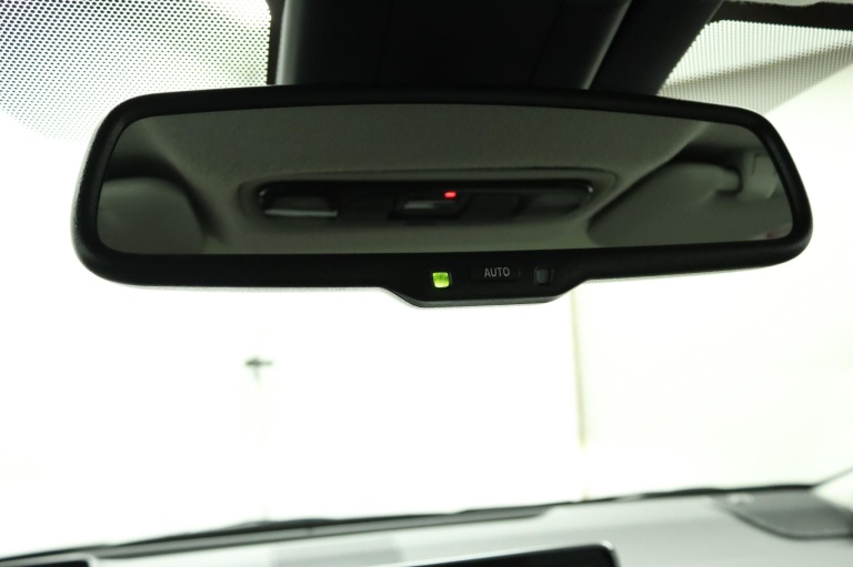 Toyota Yaris - 1.5 Hybrid Launch Edition 64