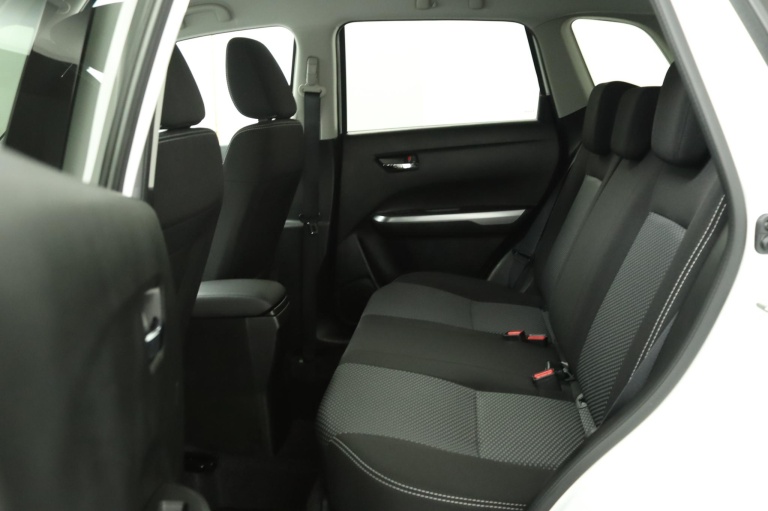Suzuki Vitara - 1.5 Hybrid Select AllGrip 18