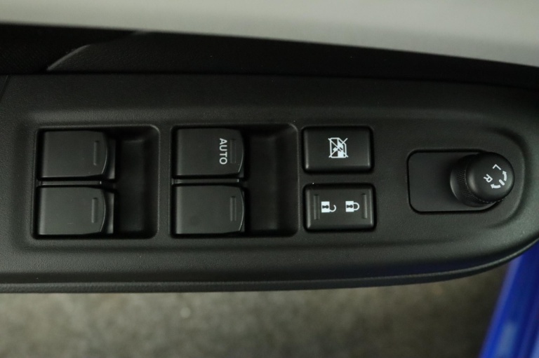 Suzuki Swift - 1.2 Style Smart Hybrid 29