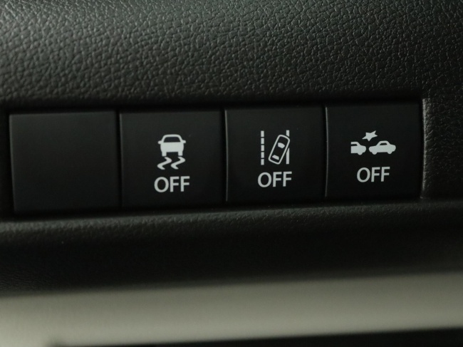 Suzuki Swift - 1.2 Style Smart Hybrid