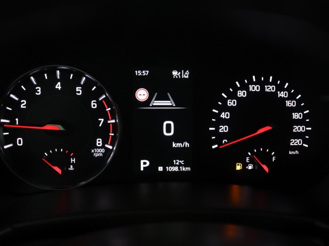 Suzuki Swift - 1.2 Style Smart Hybrid