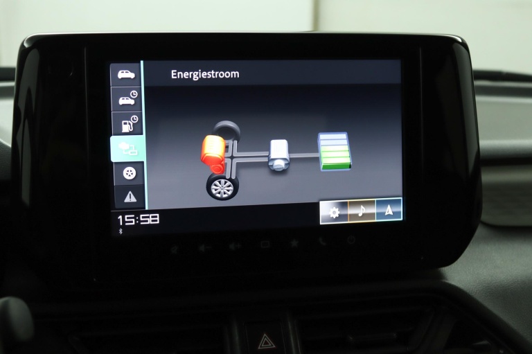 Suzuki Swift - 1.2 Style Smart Hybrid 64