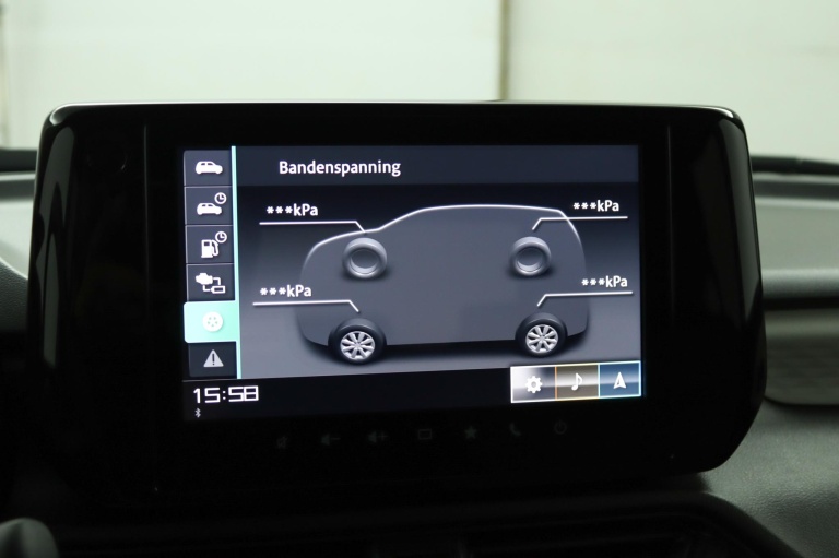 Suzuki Swift - 1.2 Style Smart Hybrid 65