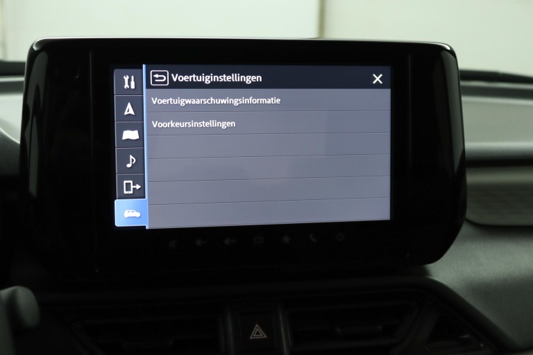 Suzuki Swift - 1.2 Style Smart Hybrid 66