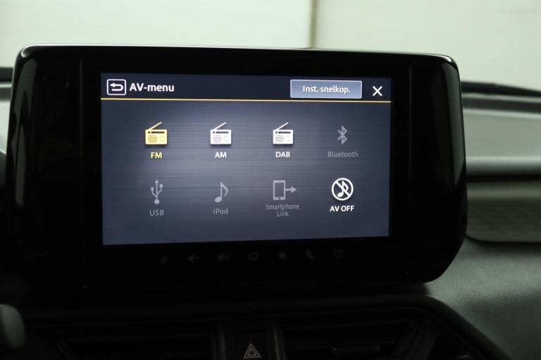 Suzuki Swift - 1.2 Style Smart Hybrid 69