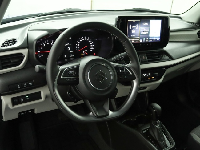 Suzuki Swift - 1.2 Style Smart Hybrid