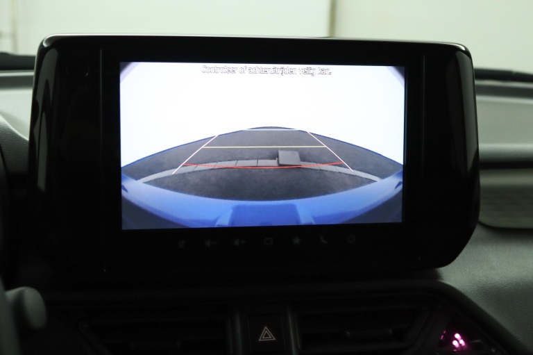 Suzuki Swift - 1.2 Style Smart Hybrid 9