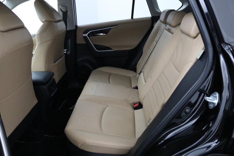 Toyota RAV4 - 2.5 Hybrid AWD Executive 18