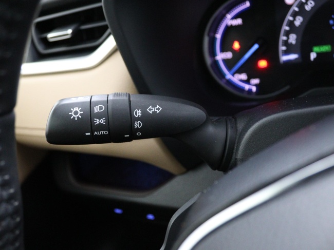 Toyota RAV4 - 2.5 Hybrid AWD Executive