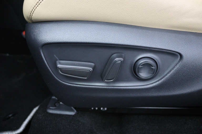 Toyota RAV4 - 2.5 Hybrid AWD Executive 38