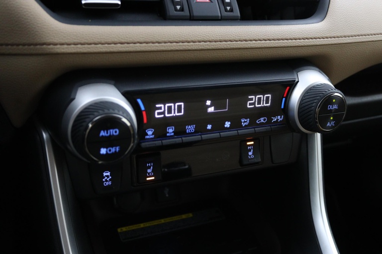 Toyota RAV4 - 2.5 Hybrid AWD Executive 7