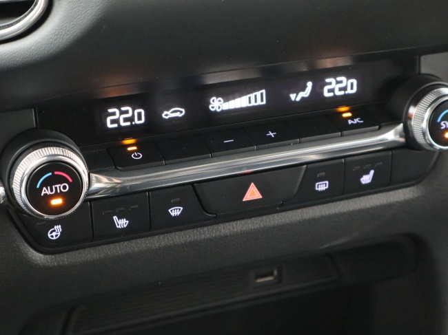 Mazda CX-30 - 2.0 e-SkyActiv-X M Hybrid Luxury