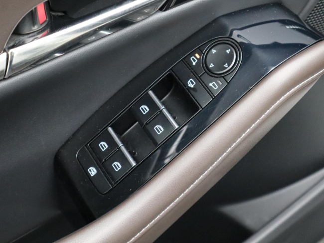 Mazda CX-30 - 2.0 e-SkyActiv-X M Hybrid Luxury