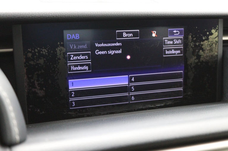 Lexus IS - 300h 25th Edition 41