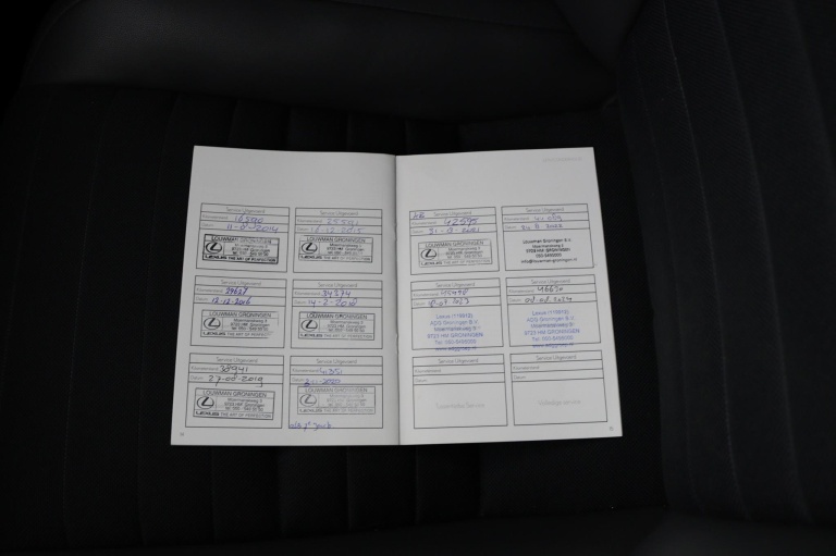 Lexus IS - 300h 25th Edition 47