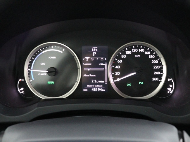 Lexus IS - 300h 25th Edition