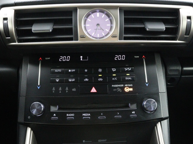 Lexus IS - 300h 25th Edition